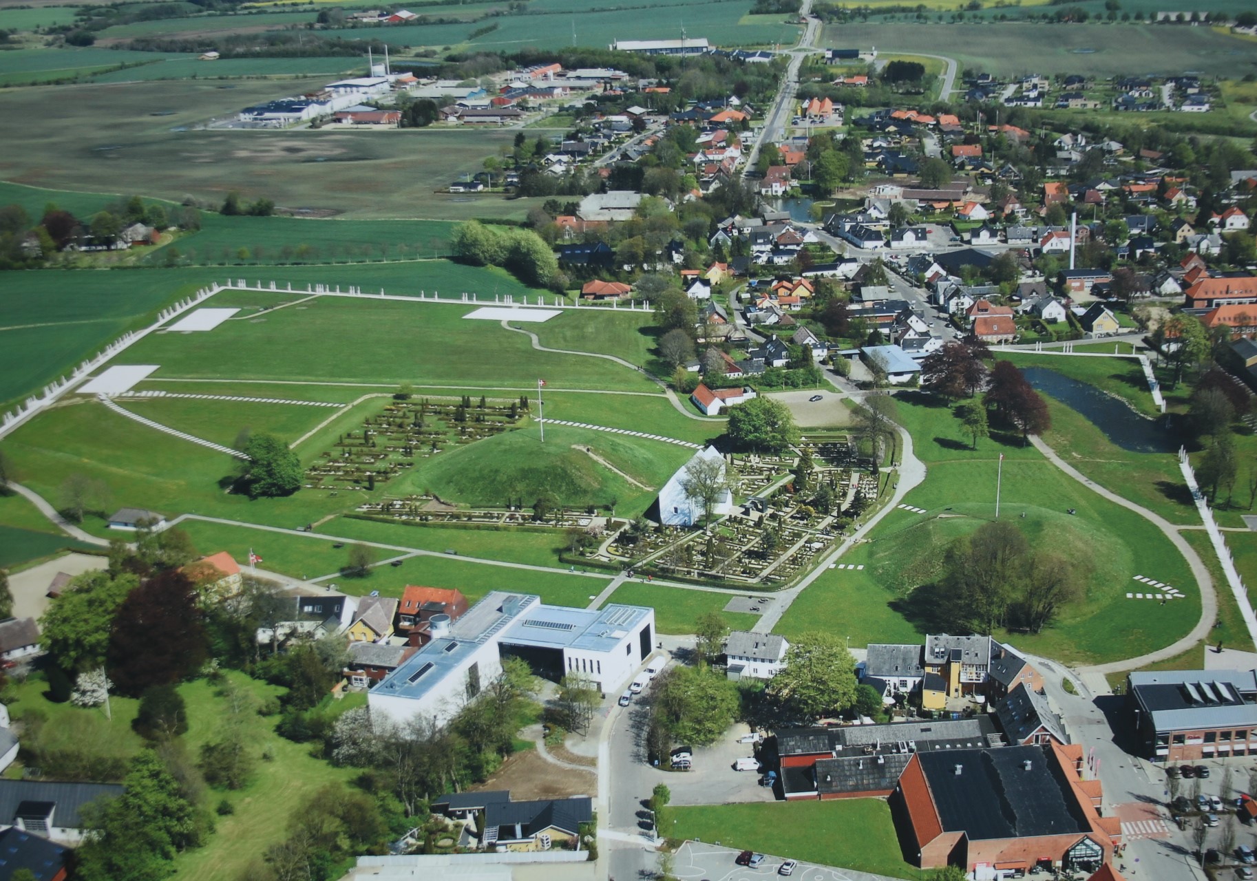 UNSCO Weltkulturerbe in Jelling - Blick von Oben
