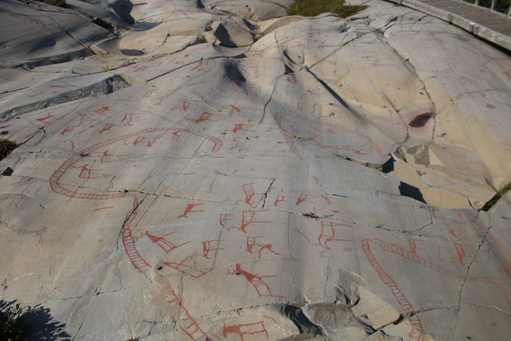 Felsenmalerei in Rot