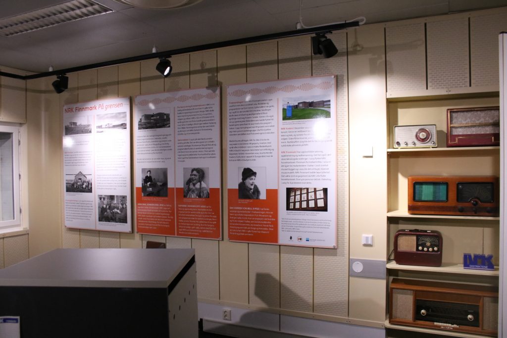 Bilder und alte Rundfunkgeräte