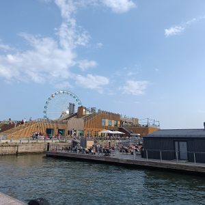 Schwimmbad und Sauna im Hafen in Helsinki