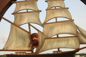 Minou und das Segelschiff