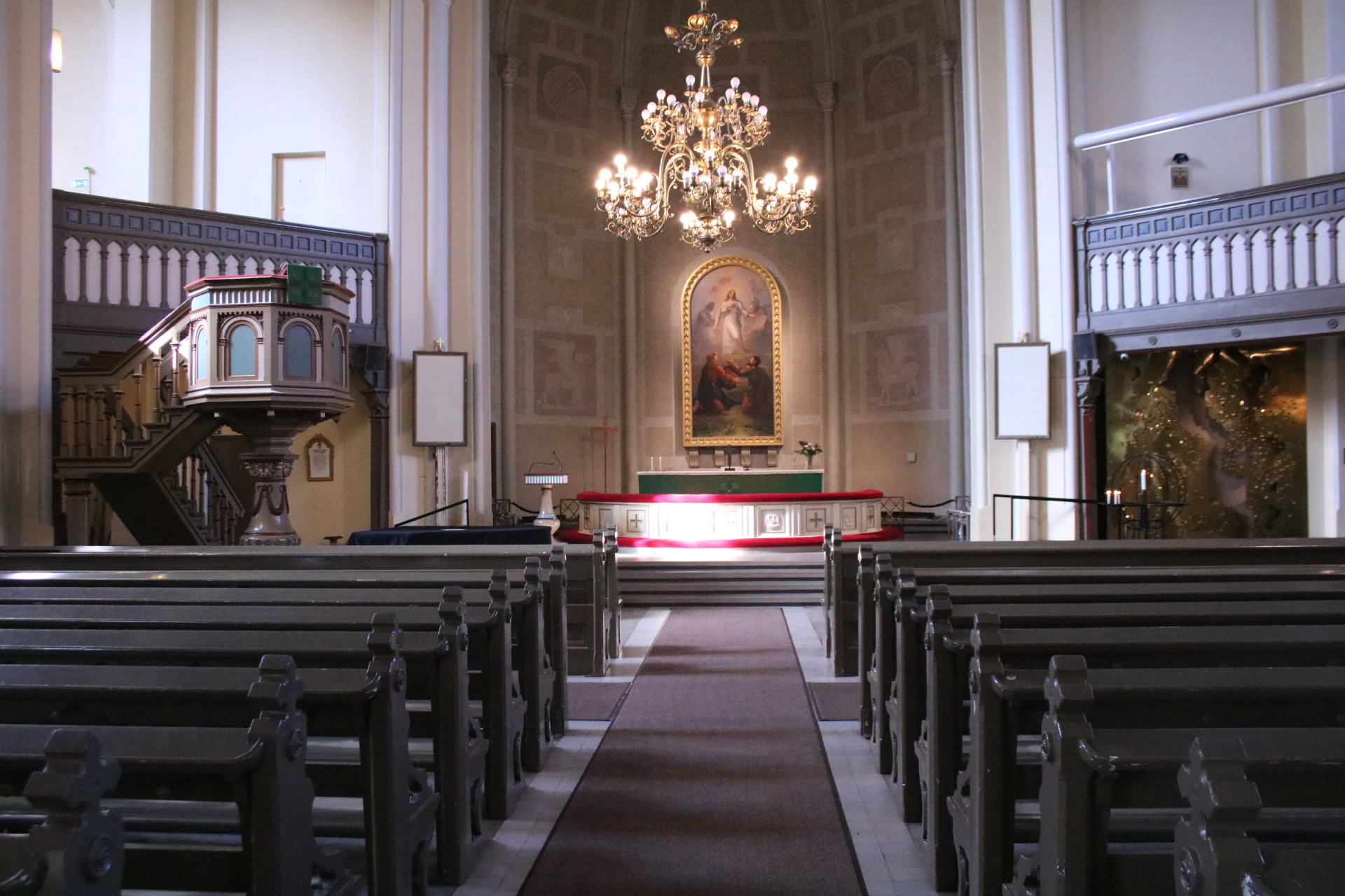 Altar in der Alexander Kirche in Tampere
