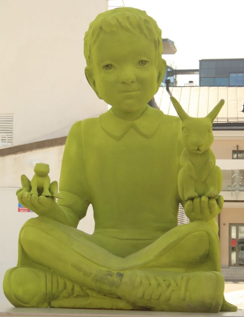grüne Statue