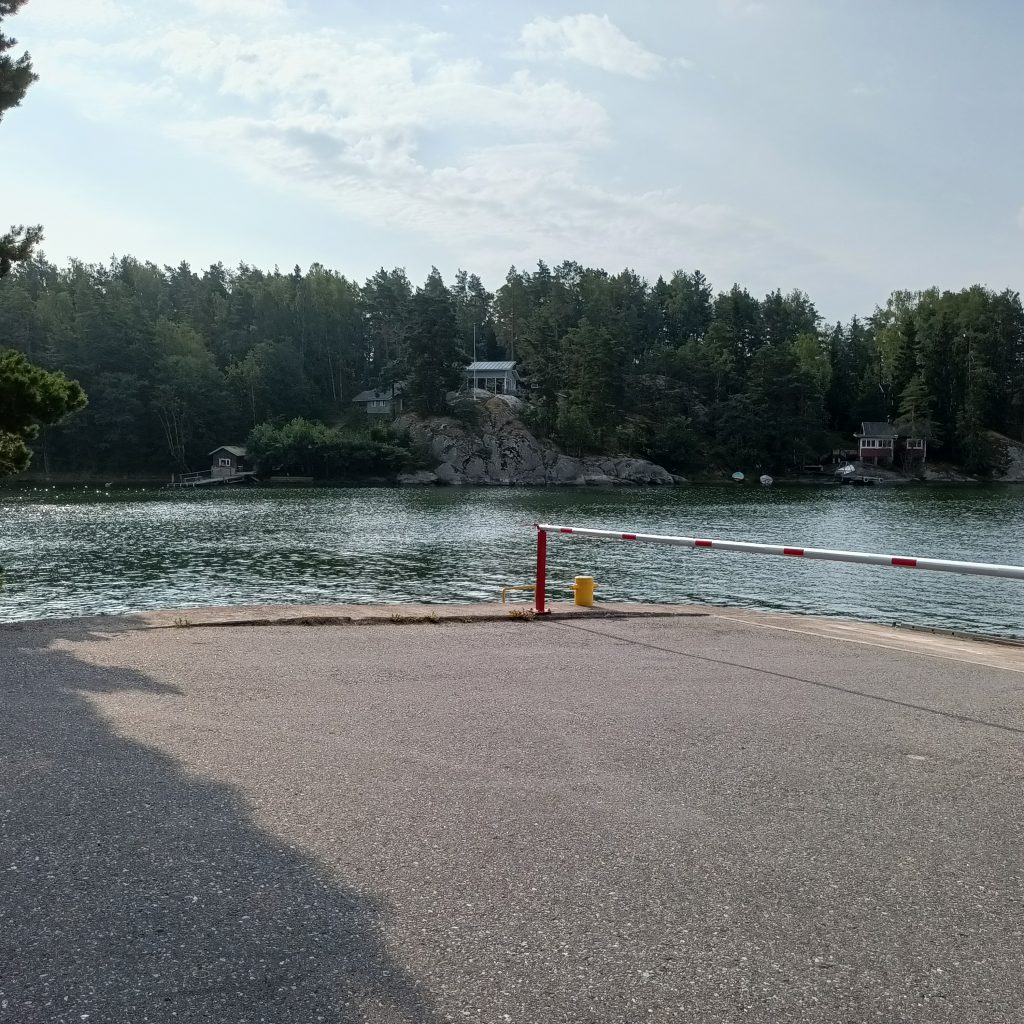 Fähranleger an den Schären