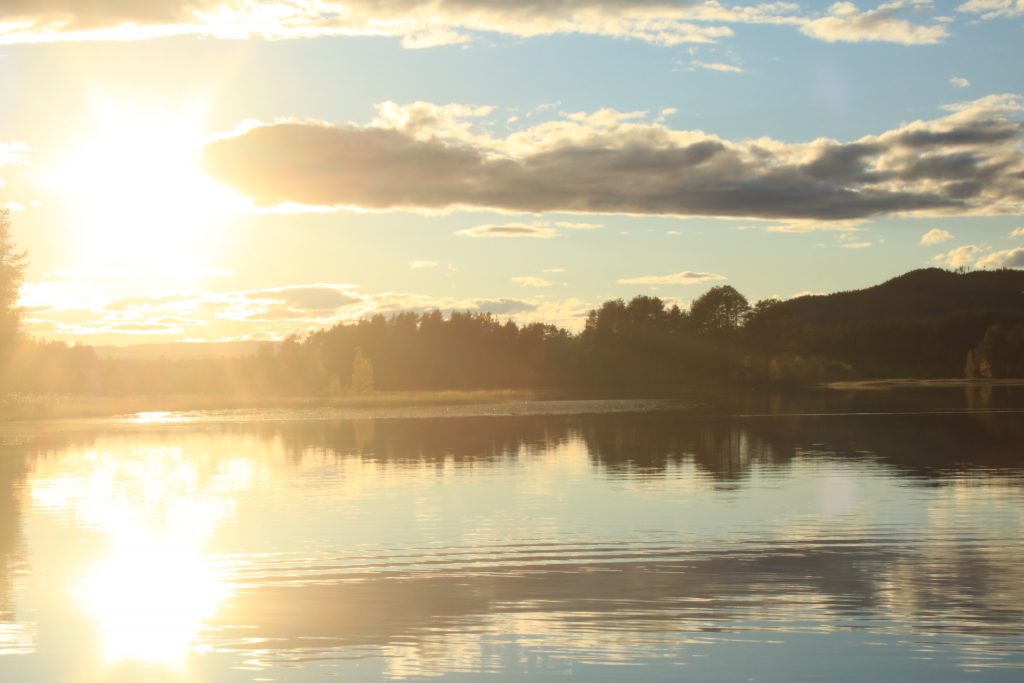Blick vom Campingplatz Sonfjällscampen