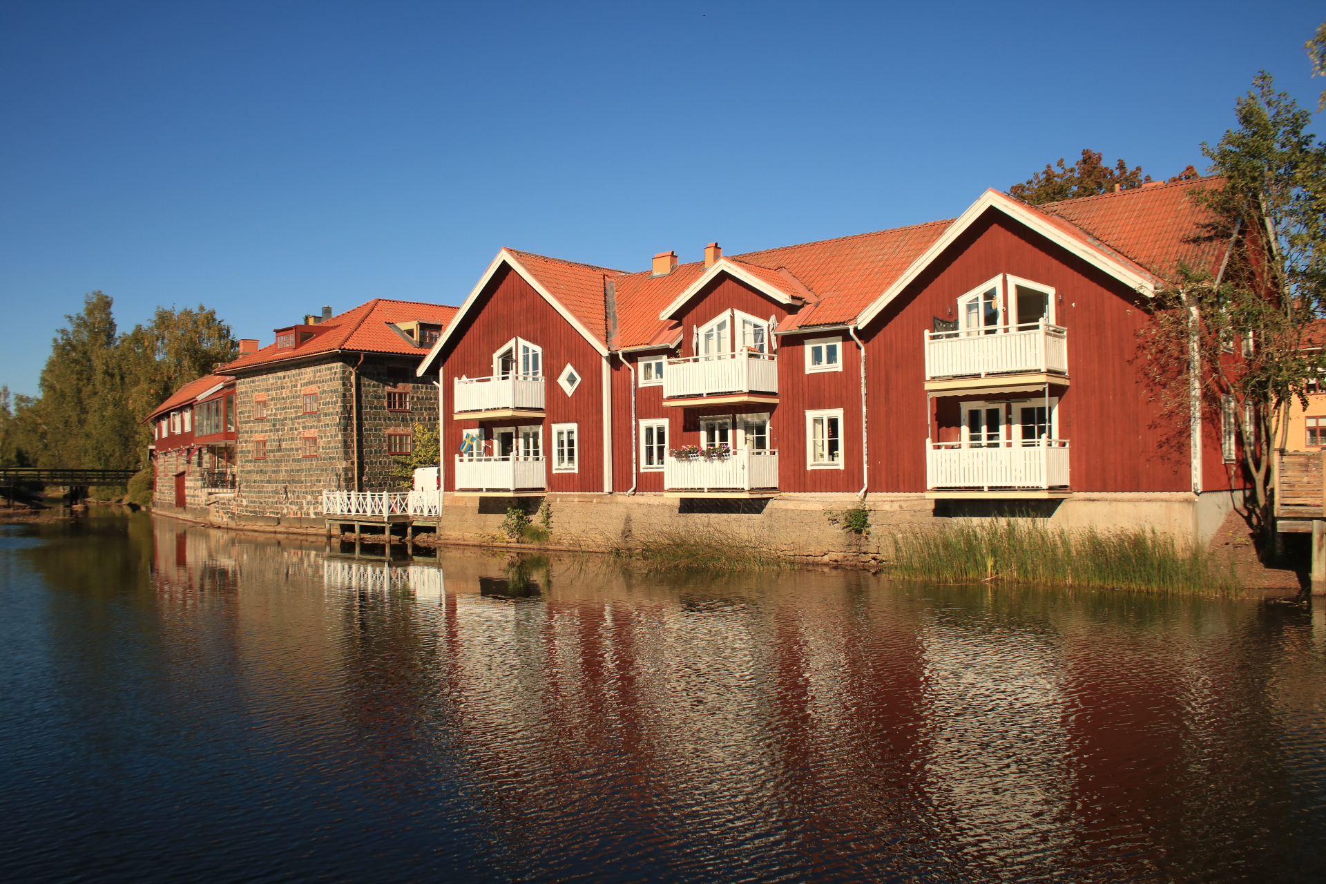 Häuser am Fluss in Falun