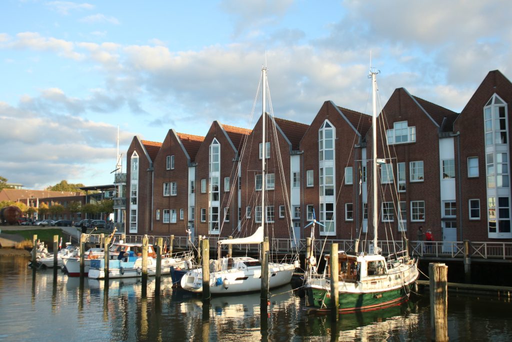 Häuser am Hafen von Husum