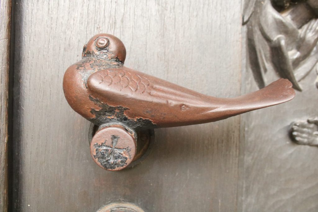 Türgriff einer Kirchentür in Hof